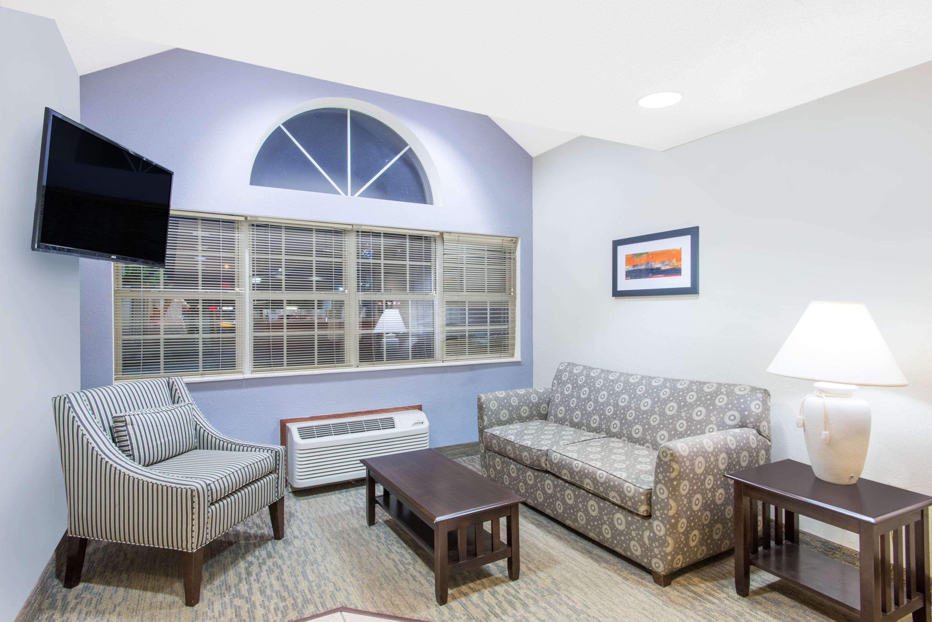 Microtel Inn & Suites By Wyndham Seneca Falls Exterior foto